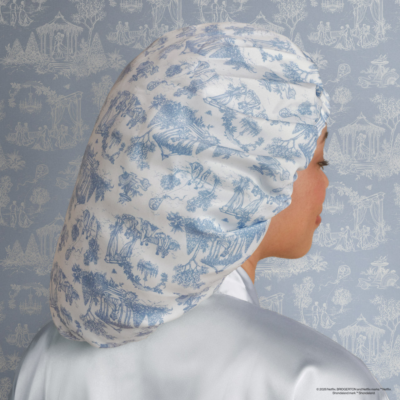 507422-BridgertonxKitsch-BreathableSatinBonnet-GardenToile-Model-4-1280x1280px-1.jpg