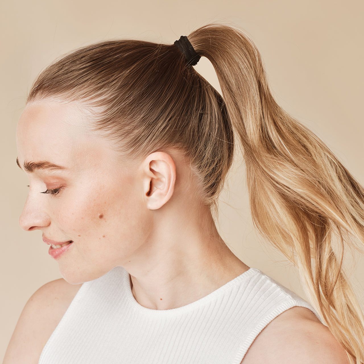508733_Recycled_Hair_Elastics__Model_3.jpg