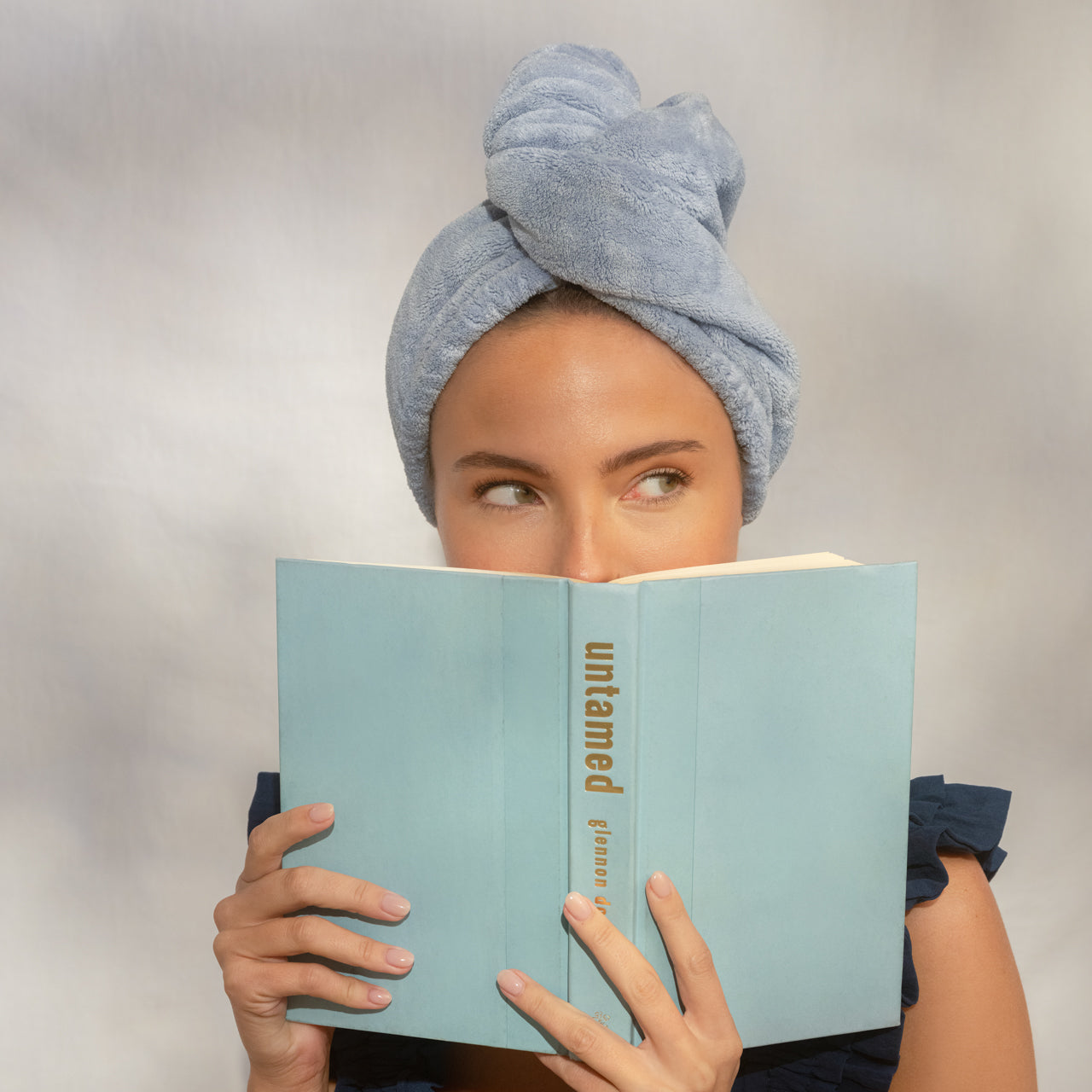 510651-CoastalCottage-PlushMicrofiberHairTowelTurbanWithBow-CoastalBlue-Model-5-1280x1280px.jpg