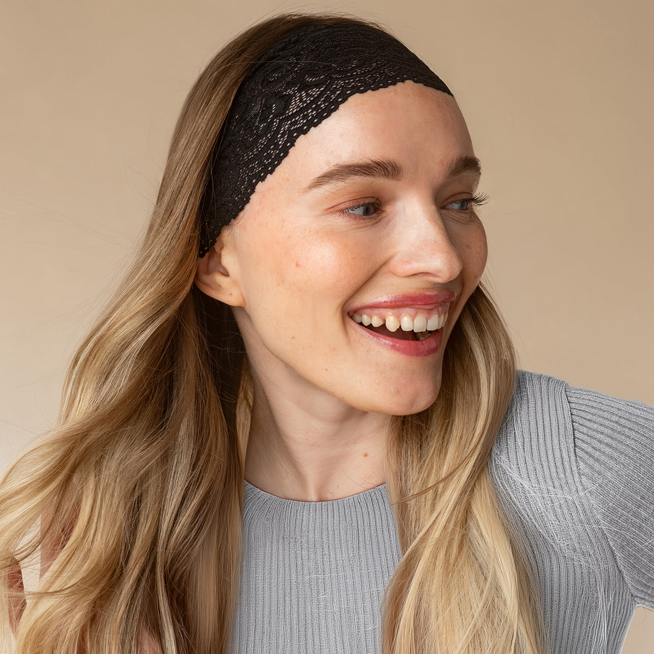 513126_Wide_Lace_ElasticHeadbands_2pc_Black.jpg