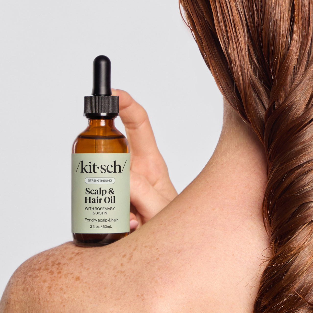 60633-StrengtheningScalp_HairOil-Rosemary_Biotin-Model-Consumables-4-1280x1280px_97881cd6-f094-49b7-b2b1-932c5e9601bf-1.jpg